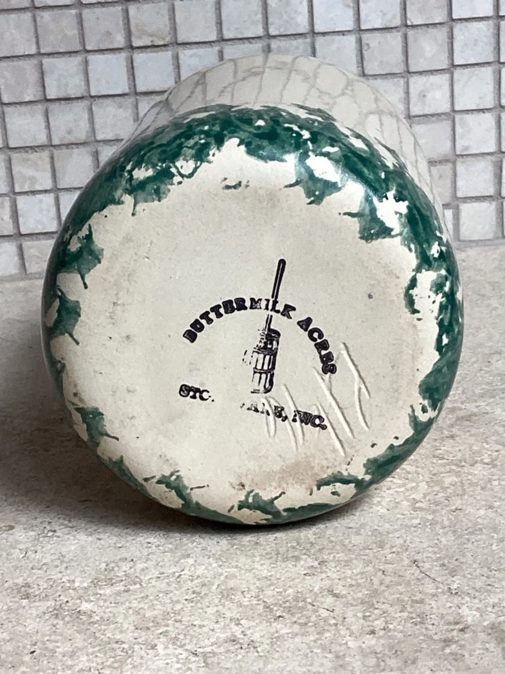 Farmhouse Ceramic Heart Vase in Cream and Forest Green Vintage